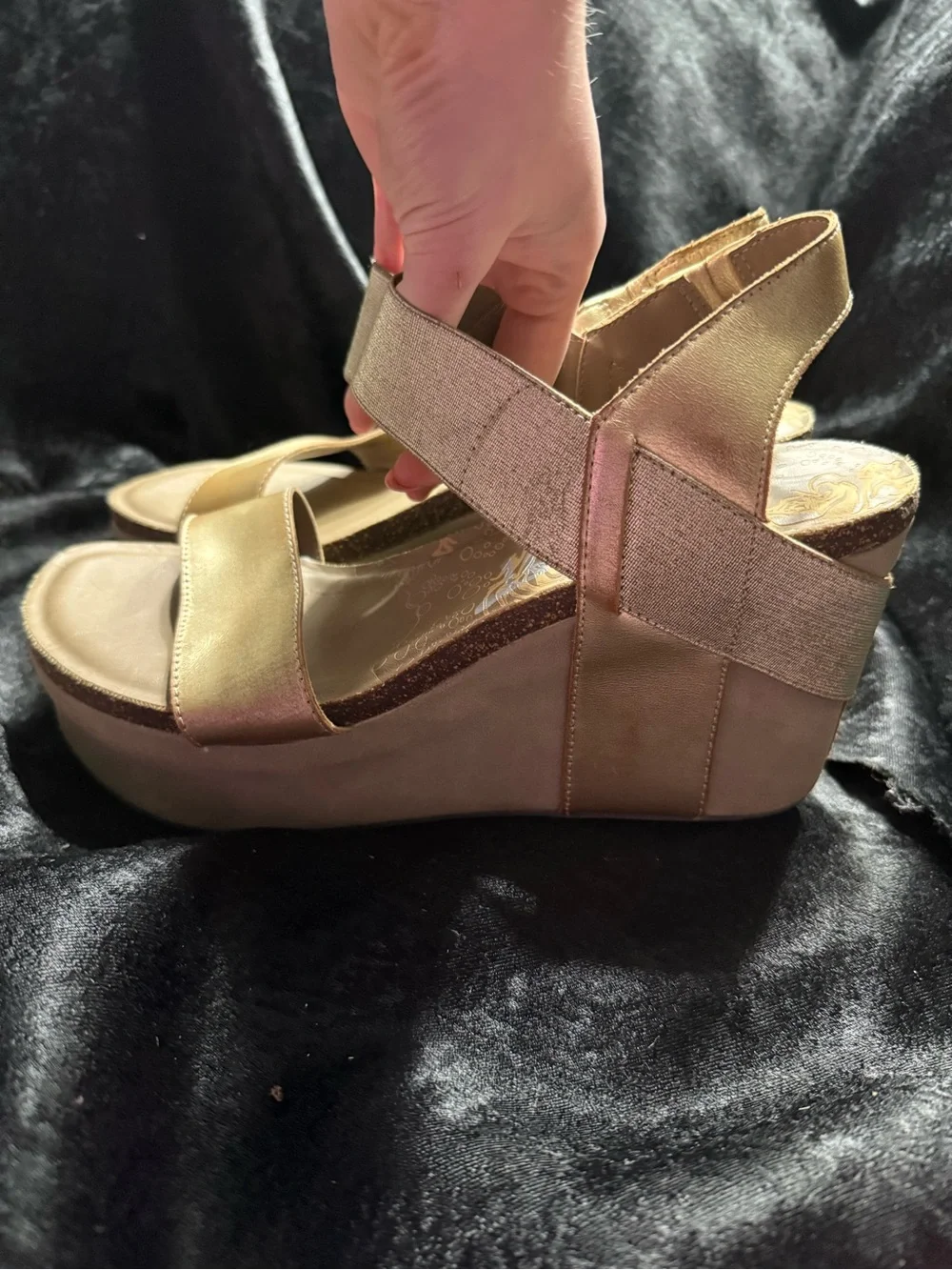 Aerosoles Gold Metallic Platform Wedge Sandals | Comfort Wedges | Size10
